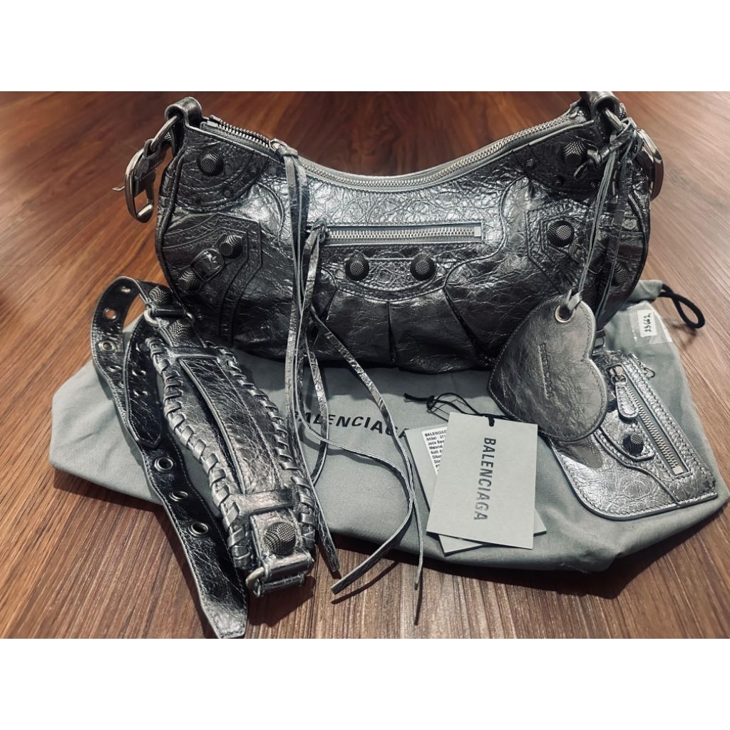 Tas Wanita Balenciaga Le Cagole Small Shoulder bag