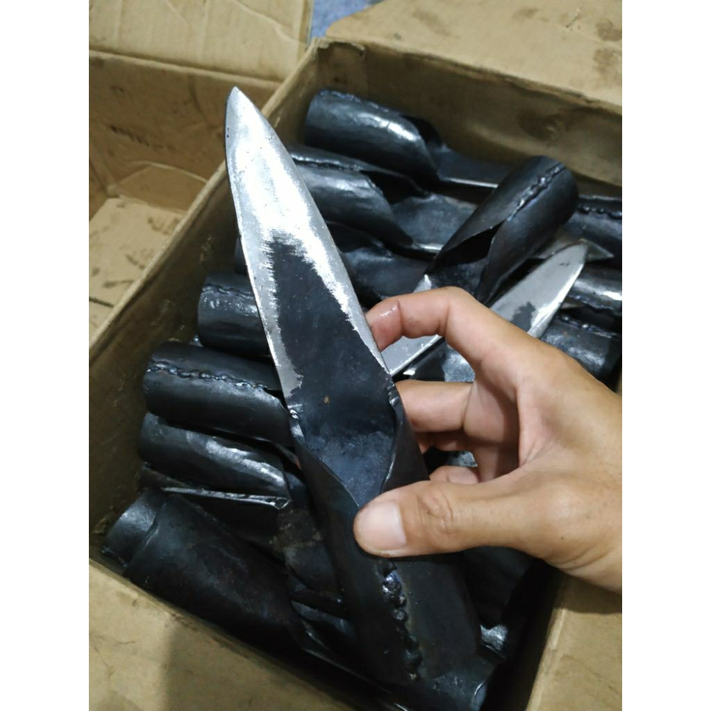 Selumbat Kelapa untuk Mengupas Kulit Luar Kelapa Salumbat Kelapa tua Sumbat Kelapa Besi Lewang Lewan