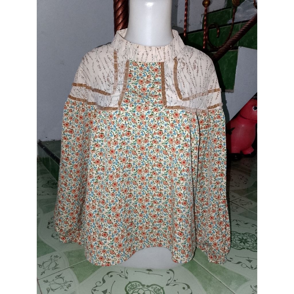 preloved blouse bunga Xoxo