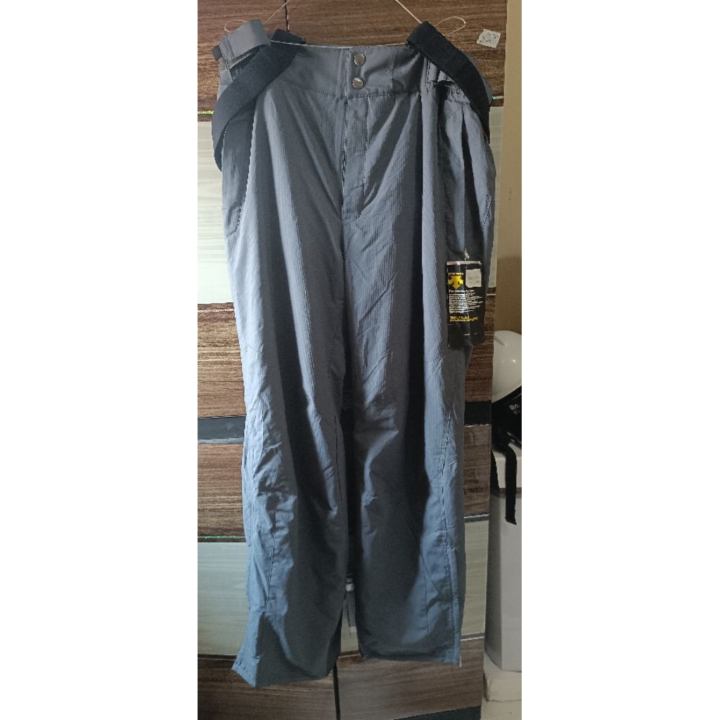 Celana Snowboard Descente BNWT
