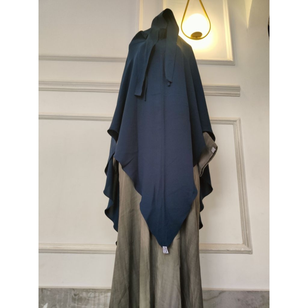 NOA ELMADINA DARKEMERALD L