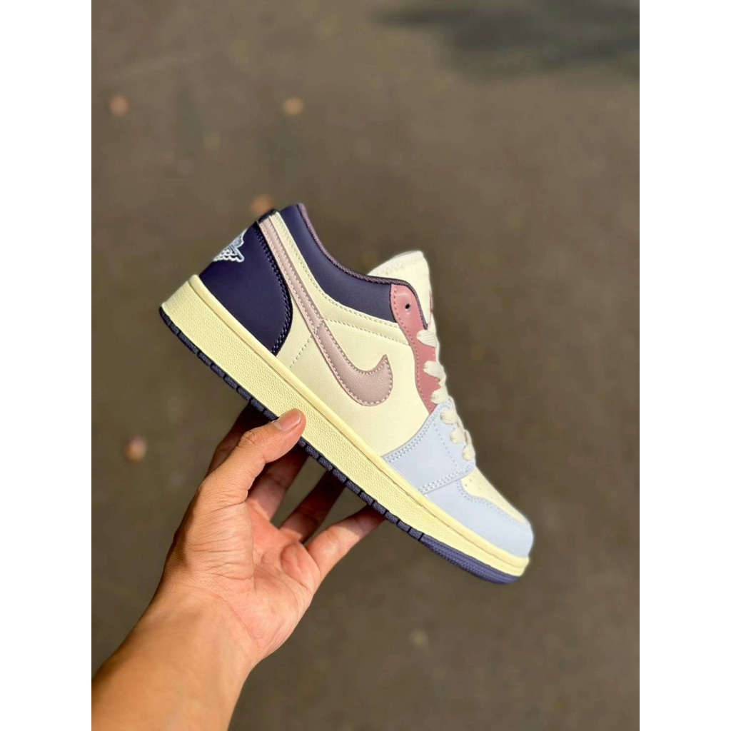 Sepatu Wanita jordan 1 low pastel purple
