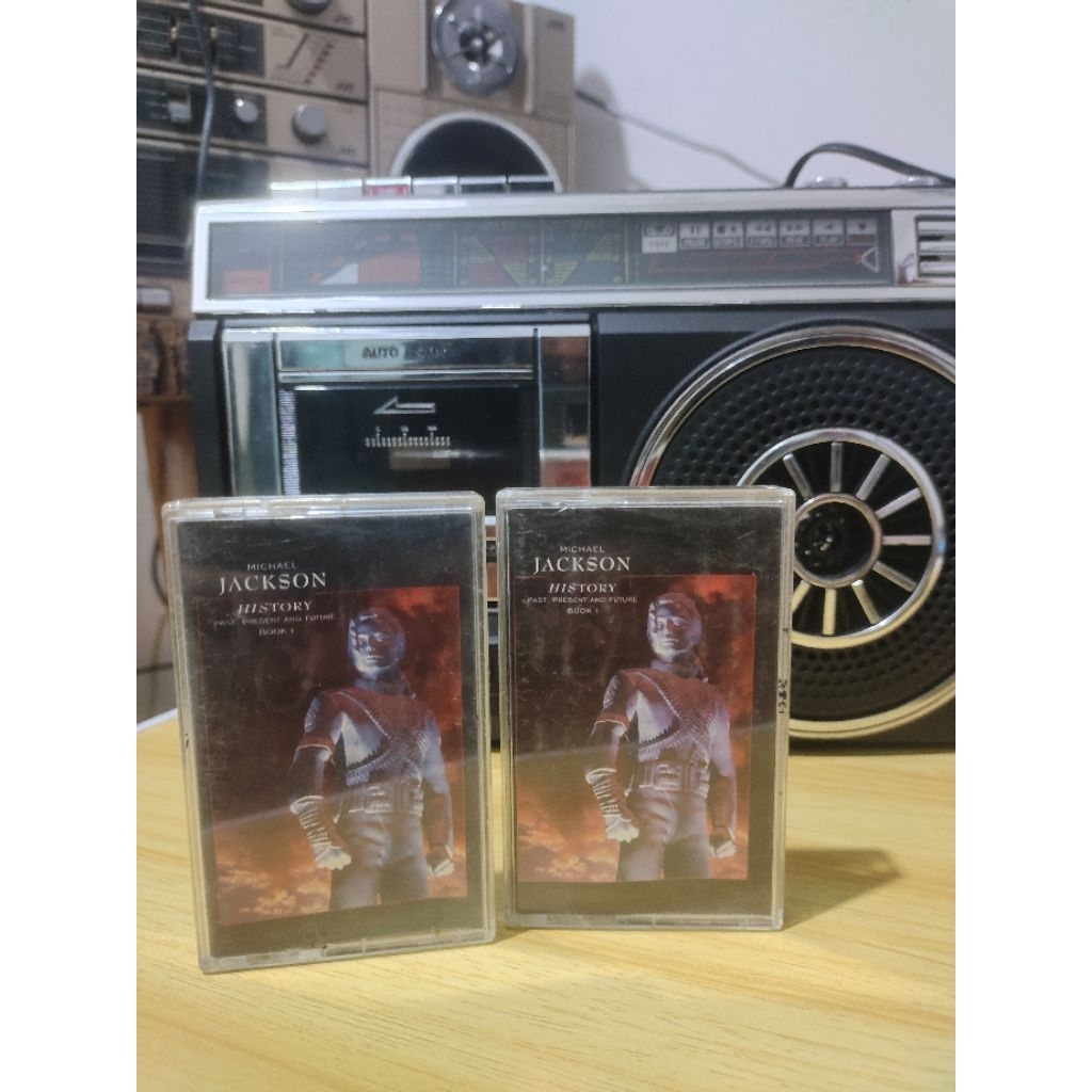 Kaset Pita Michael Jackson - History ( Begins & Continues)