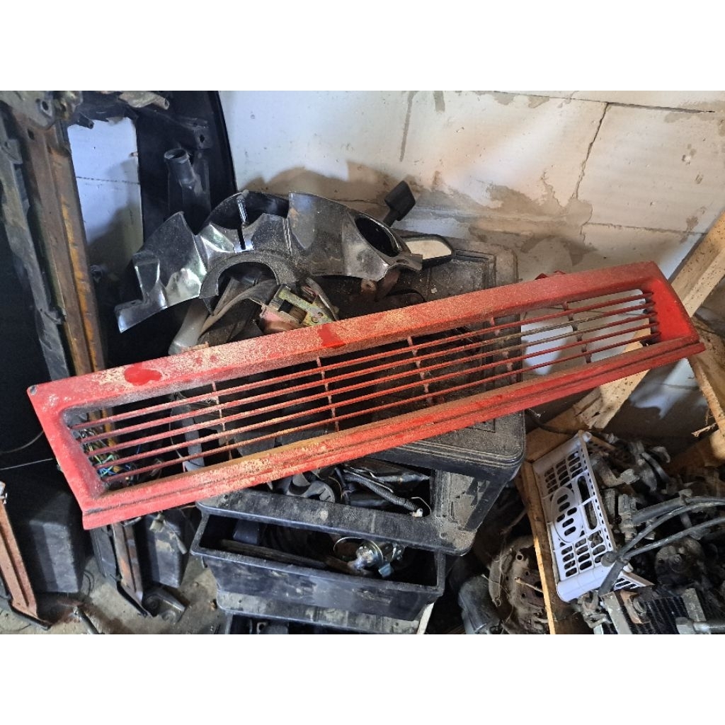 grill suzuki forsa 86/85