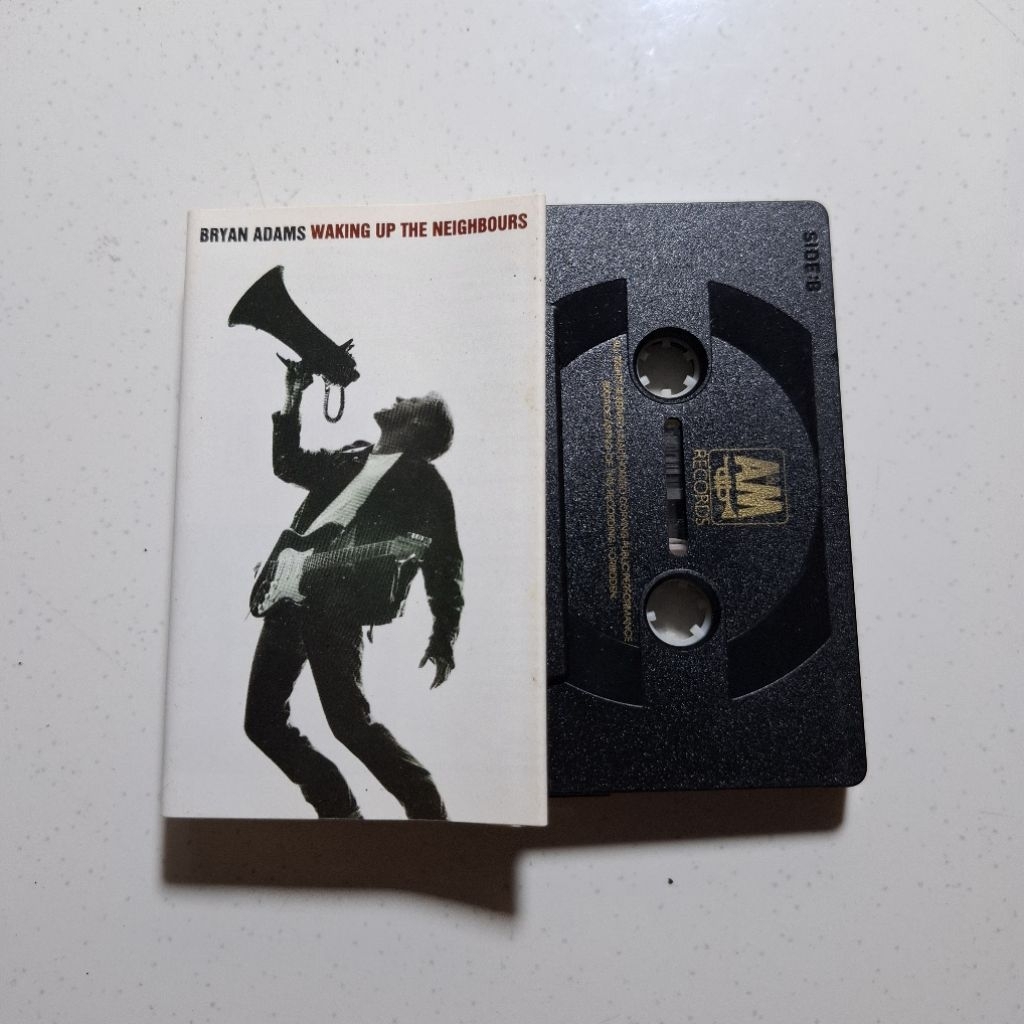 Kaset Pita Musik Bryan Adams - Waking Up The NeighBours