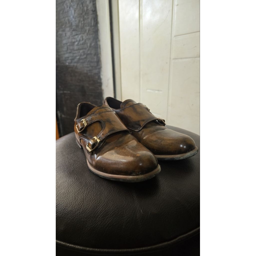 Sepatu Nappa Milano size 38