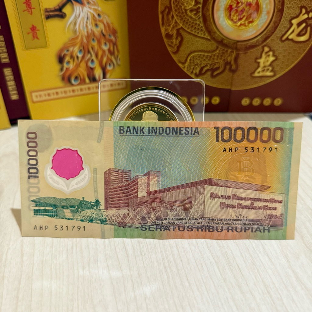 Uang kuno 100000 plastik tahun 1999 seri ganjil AHP 531791