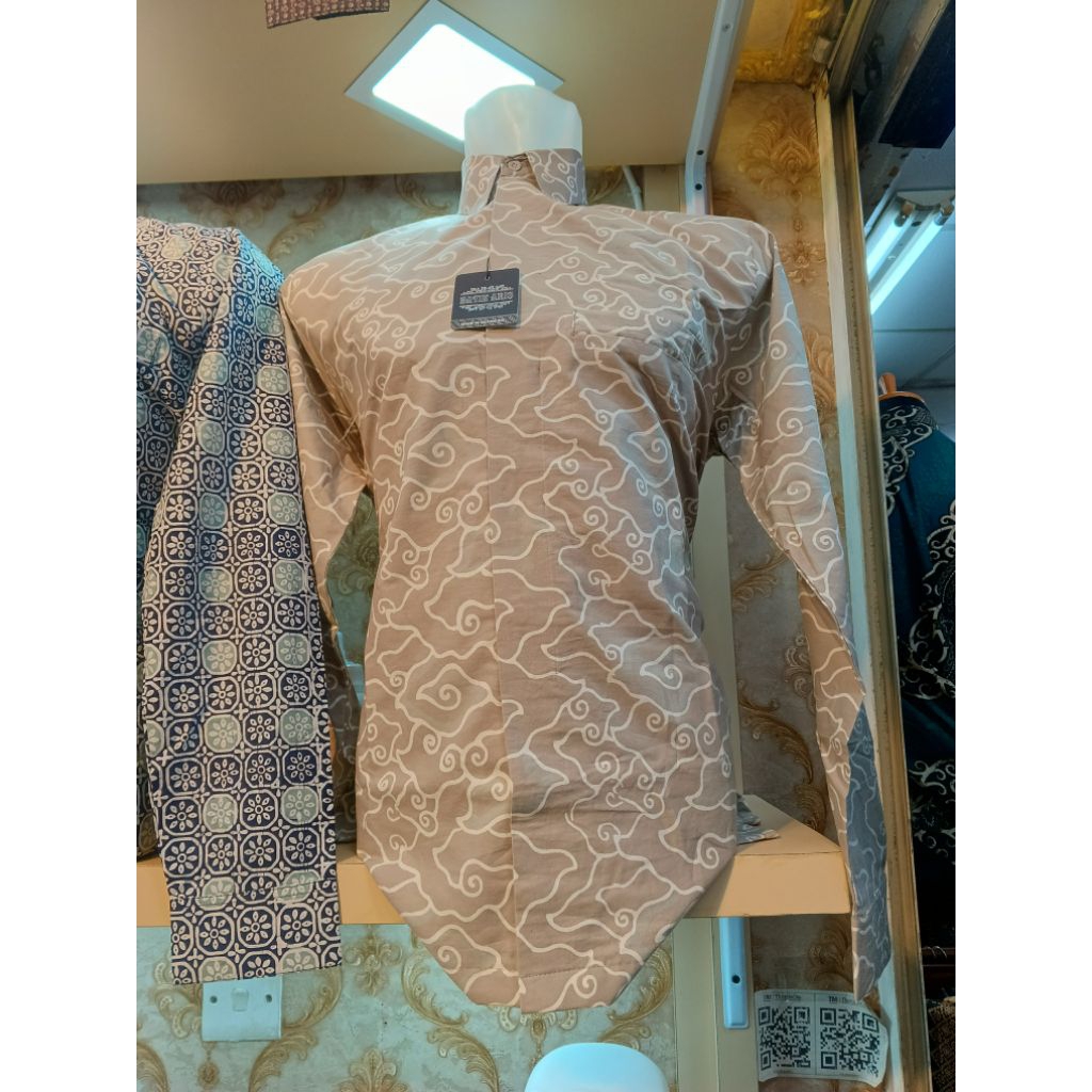 kemeja batik pria bahan doby lengan panjang lapis furing herro golden batik wisuda batik premium bat