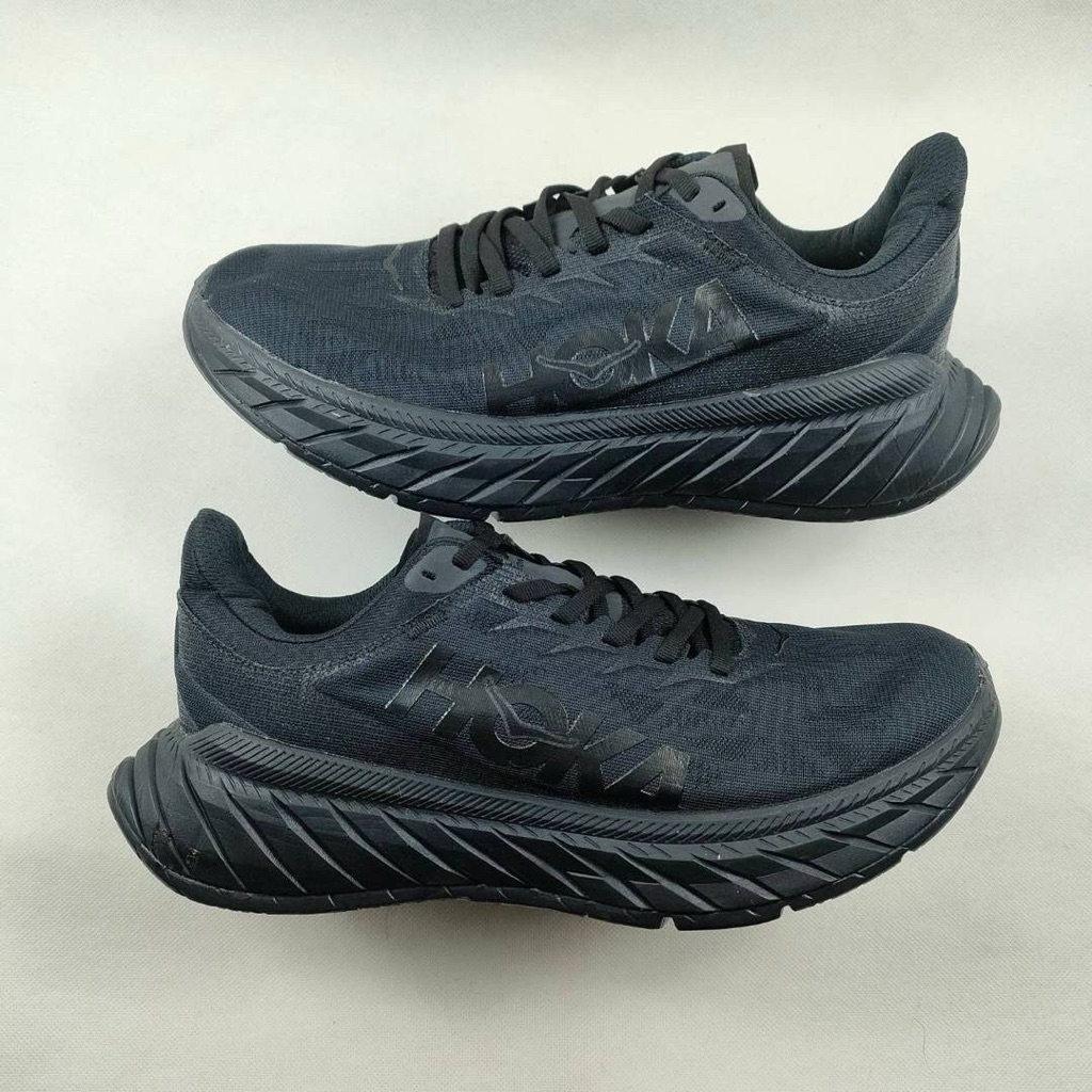 SEPATU LARI PRIA HOKA CARBON X2 FULL BLACK