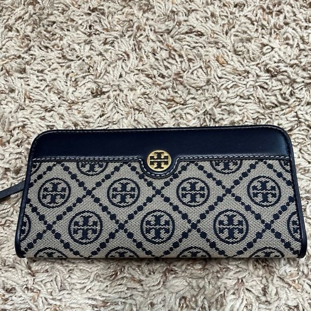 T0ry Burch Monogram Wallet