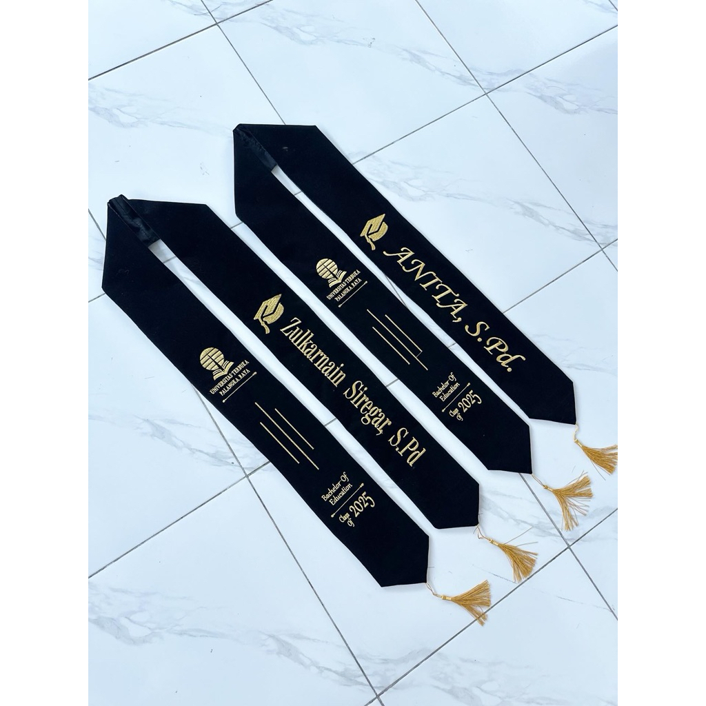 Selempang Wisuda Premium Bordir Bludru 2 Lapis furing