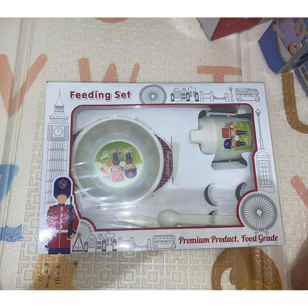 Tempat Makan Bayi 1 set / Feeding Set Scots
