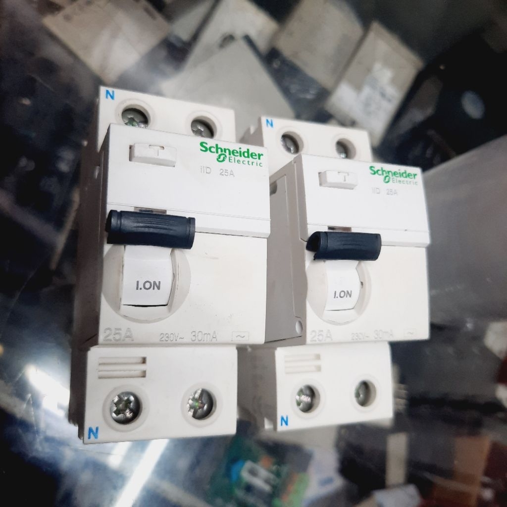 ELCB RCCB RCBO SCHNEIDER IID 25a 1P+N  elcb schneider 25a 30mA 1p+N