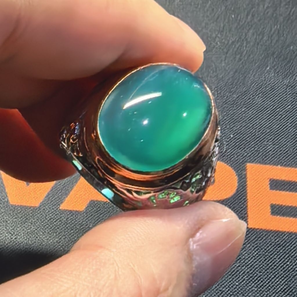 Batu Bacan Doko Majiko Giwang HQ