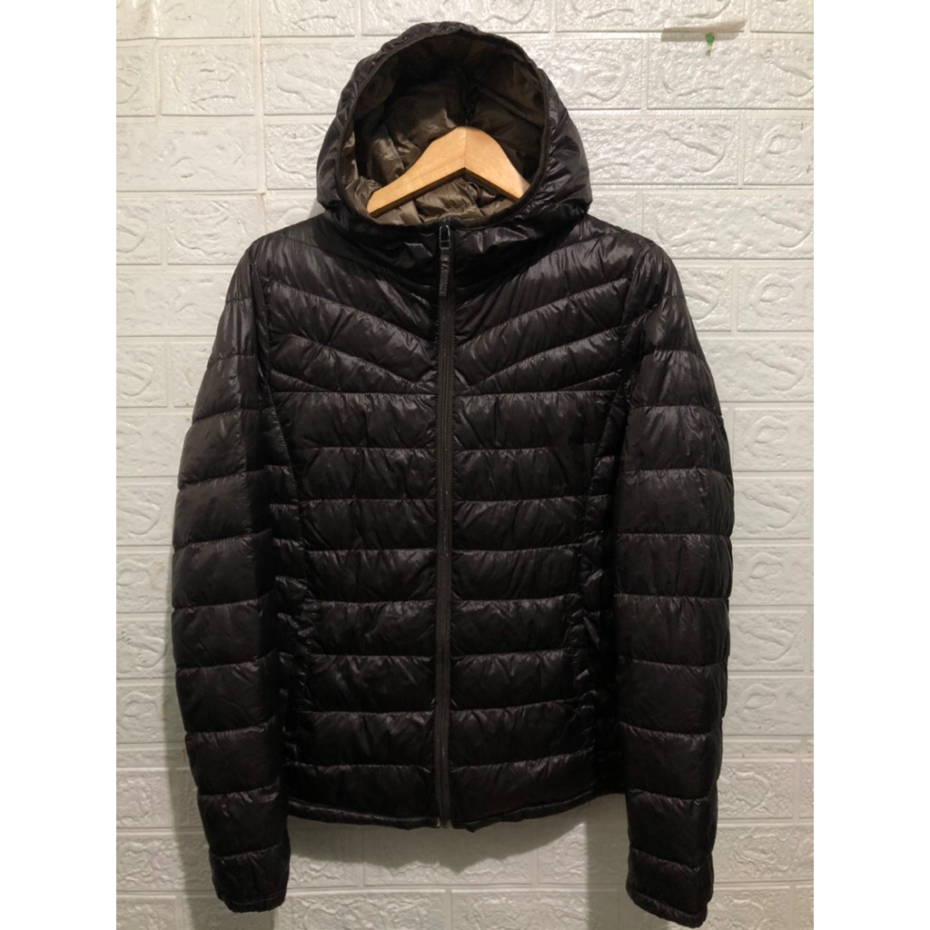 UNIQLO ultralight down jaket hoodie dark coklat