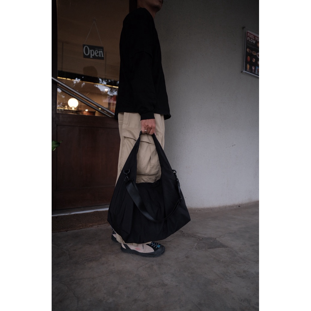 WAGGE - Crescent Carry Bag