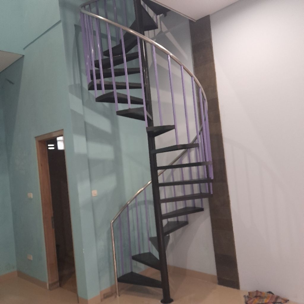 tangga putar minimalis.