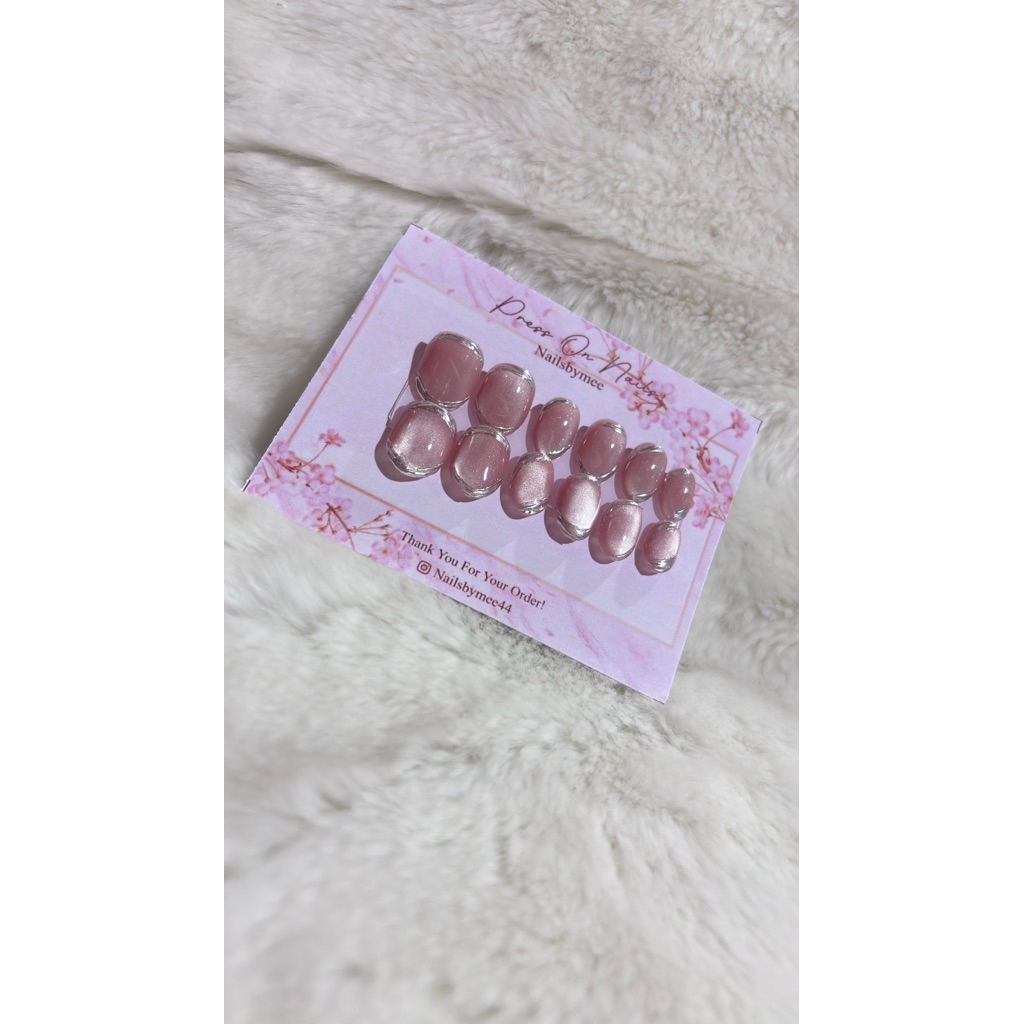 soft pink cat eyes chrome gold