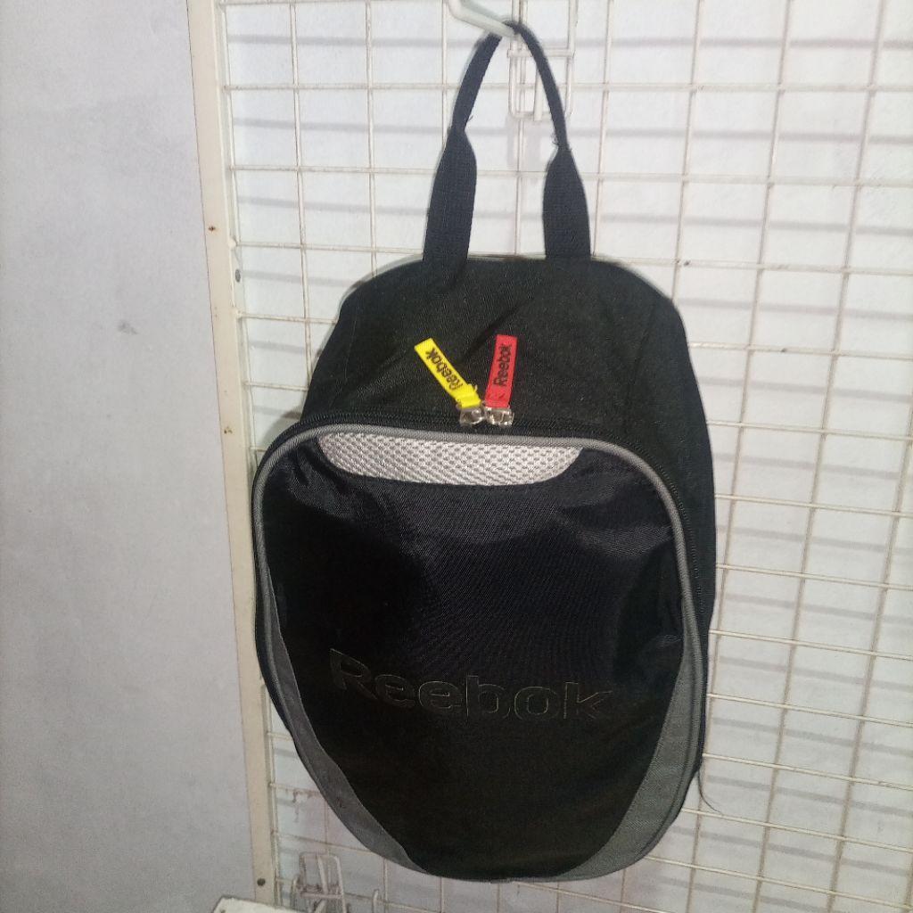 black shoes bag - Reebok - 14x18cm tinggi35cm