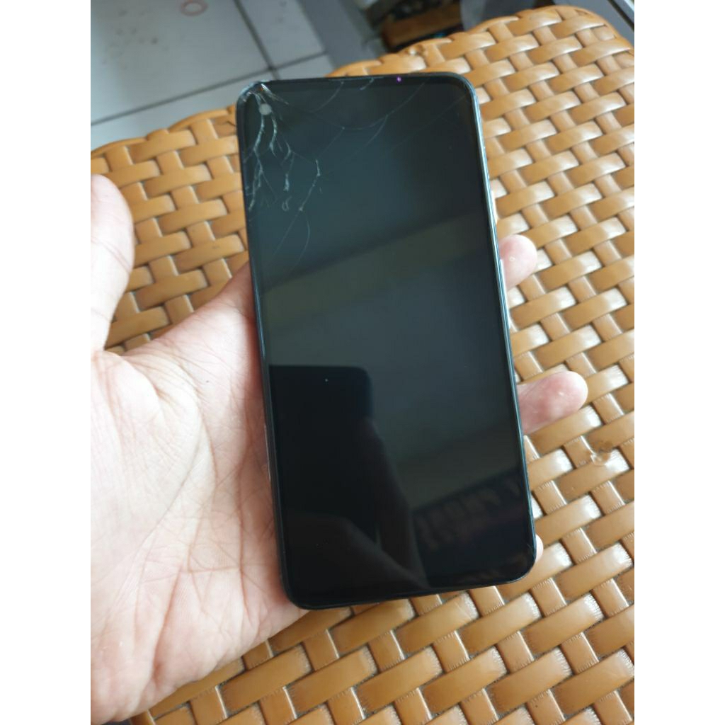 mesin pixel 4a 4g 6/128 tinggal naik lcd