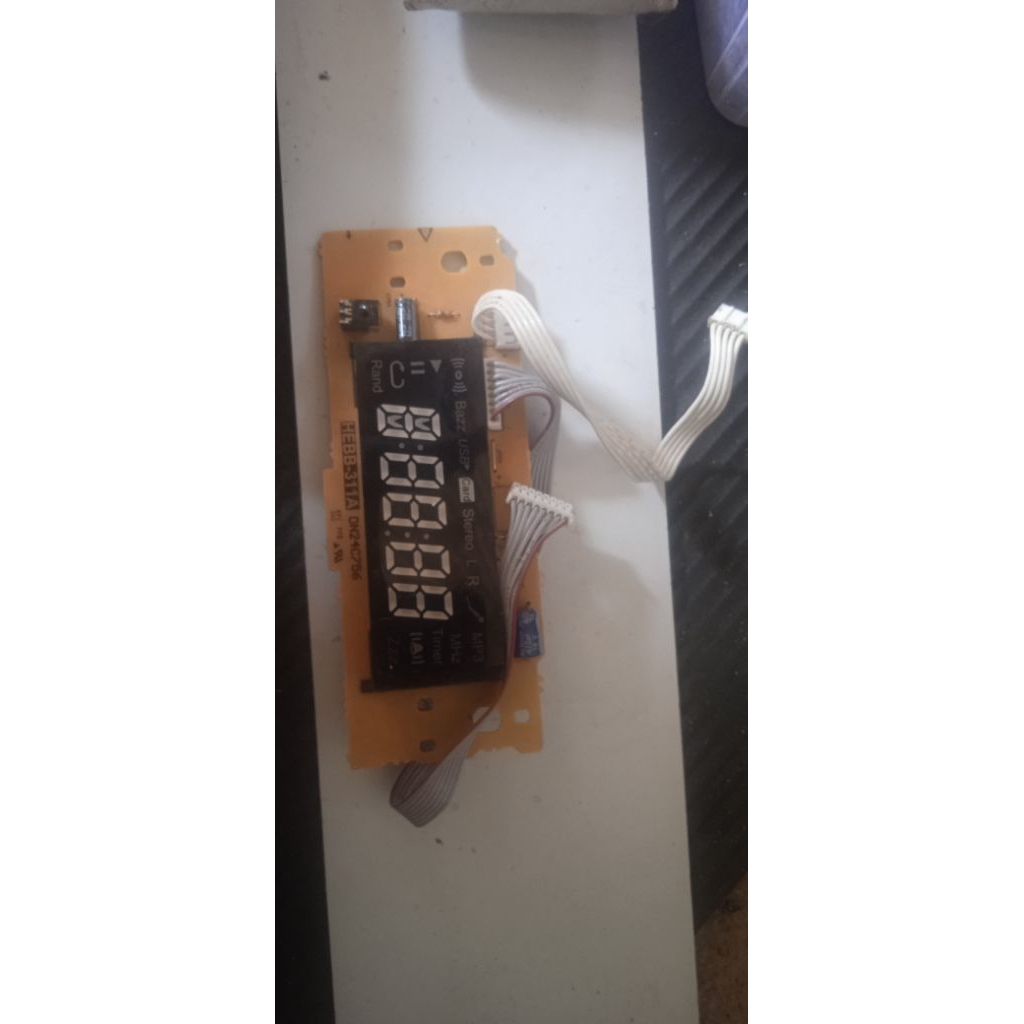 display lampu salon aktif polytron PMA 9522 original