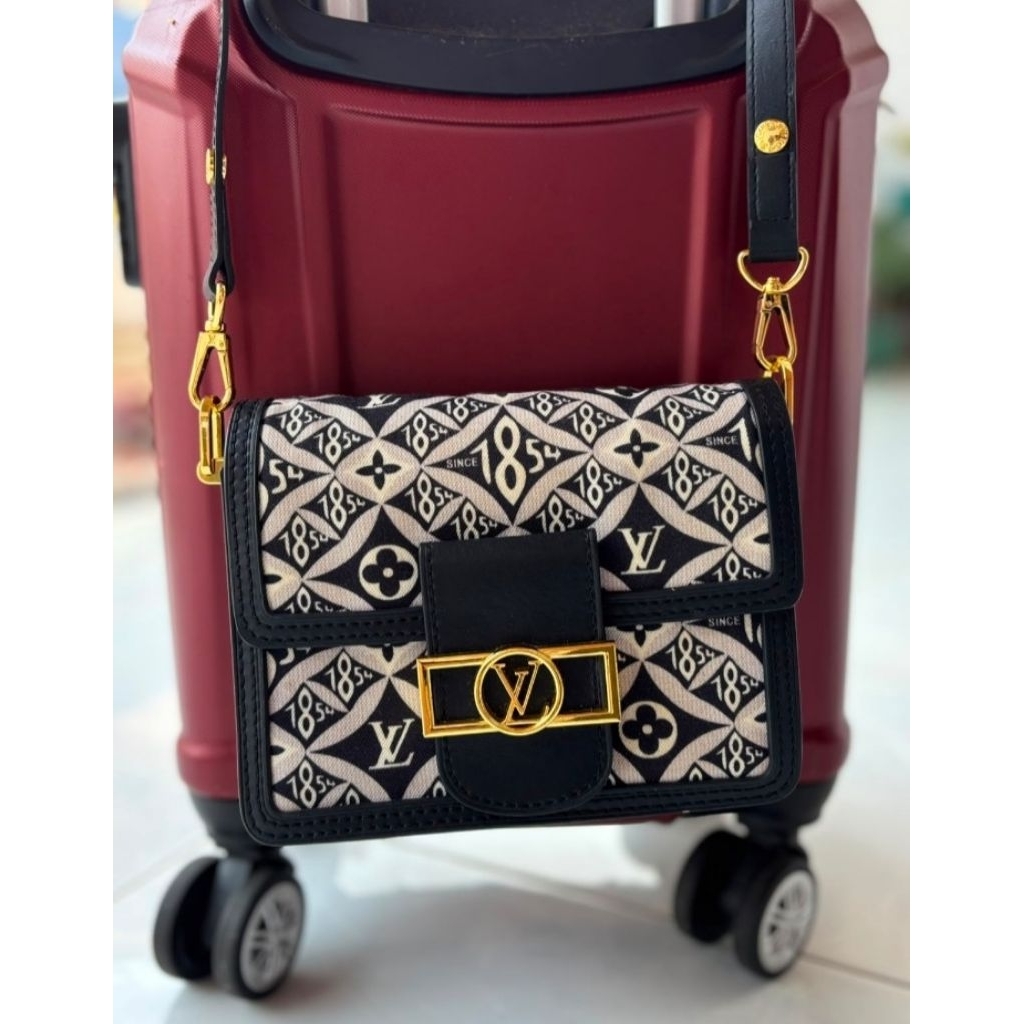 LV Mini Dauphine MM 1854