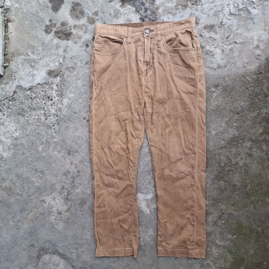 JEANS SANTAI COKLAT UNIQLO