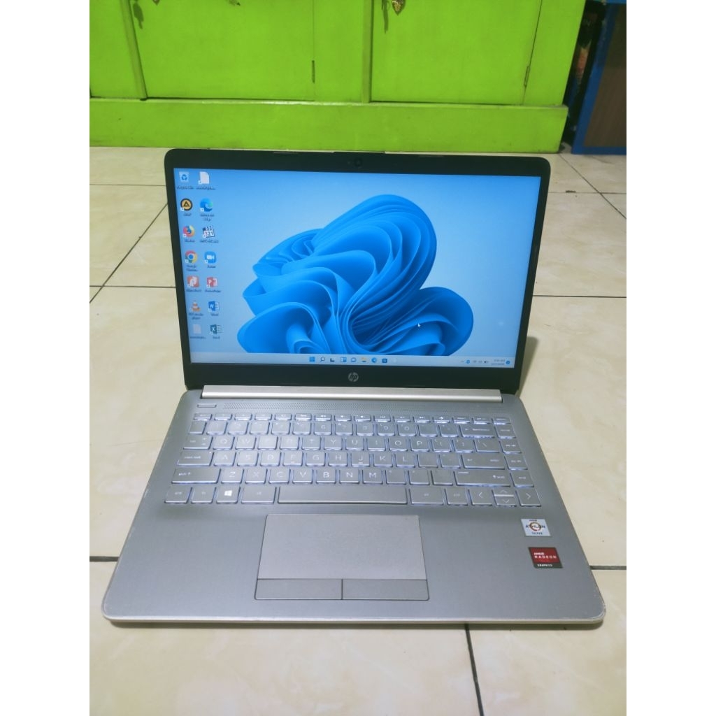 HP 14S AMD ATHLON ram 8 GB