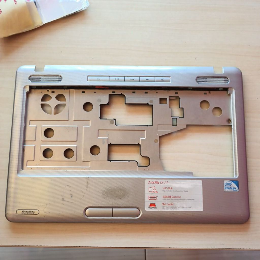 CASING KEYBOARD TOSHIBA SATELIT L510