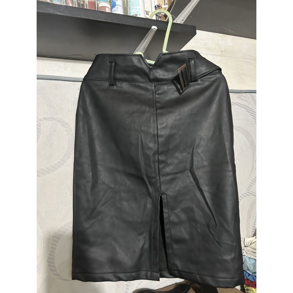 rok kulit preloved