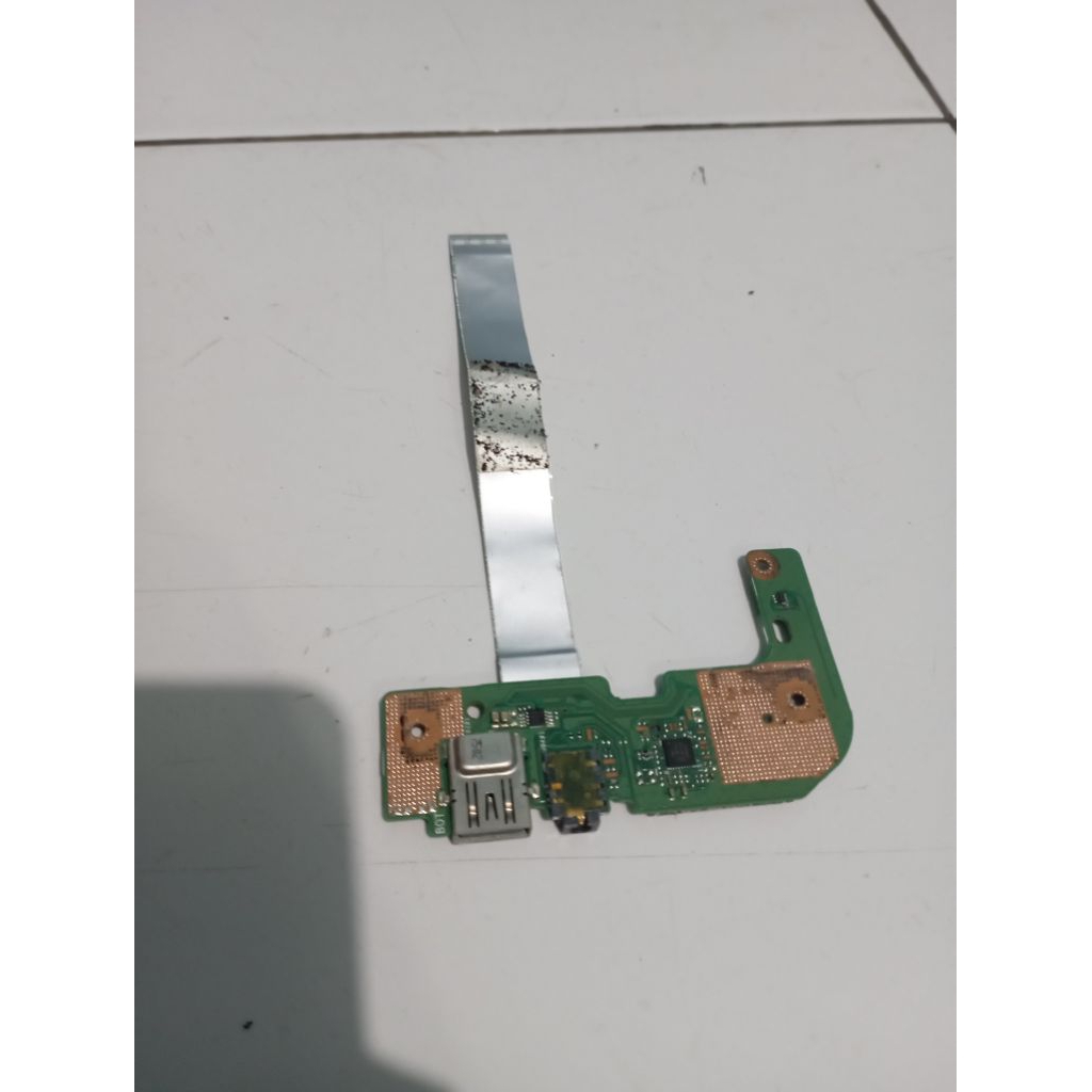 USB port laptop Asus X555q X555G X555L