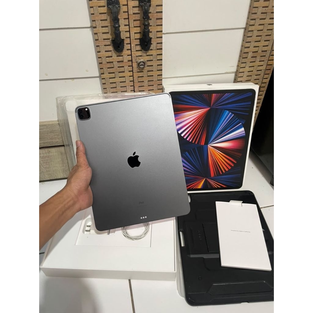 Apple iPad pro M1 12.9 inch 256GB Wifi Only Second Mulus Fullset Original Murah
