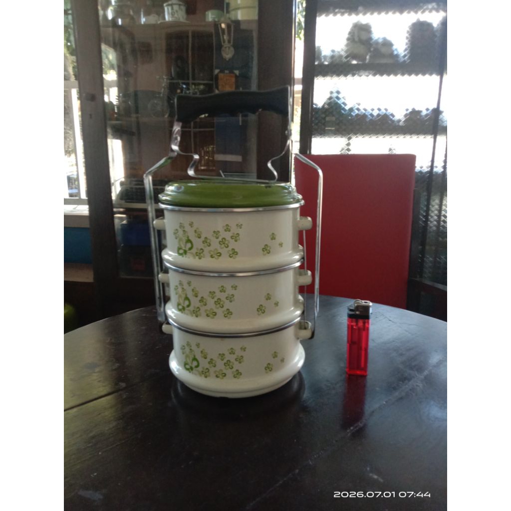 rantang enamel jadul tiga susun