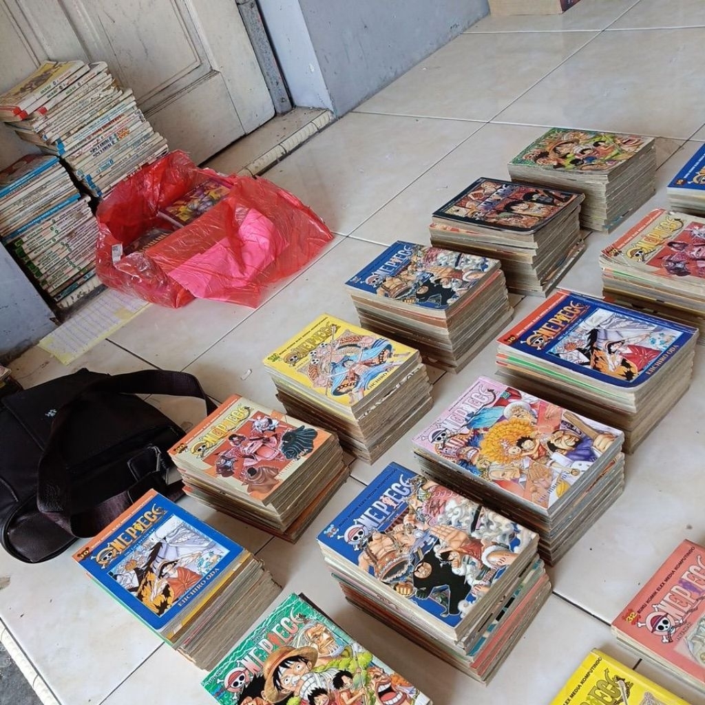Komik One Piece Set 10 buku Original elex