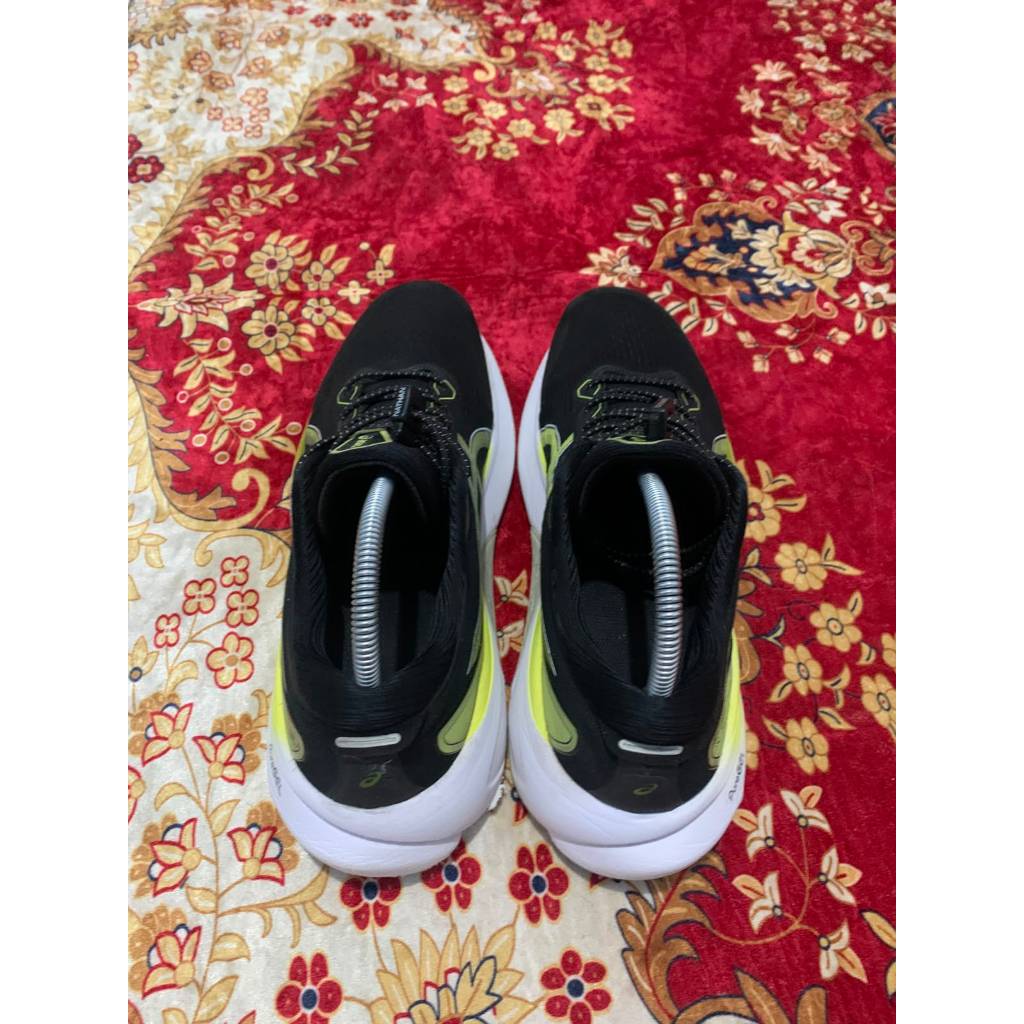 sepatu asics running
