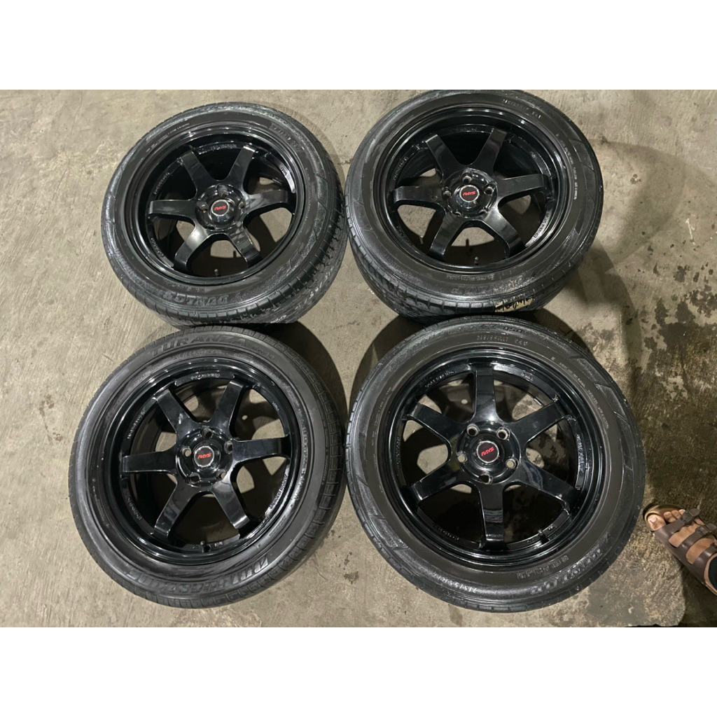 Velg Rays Te37 R17 Black