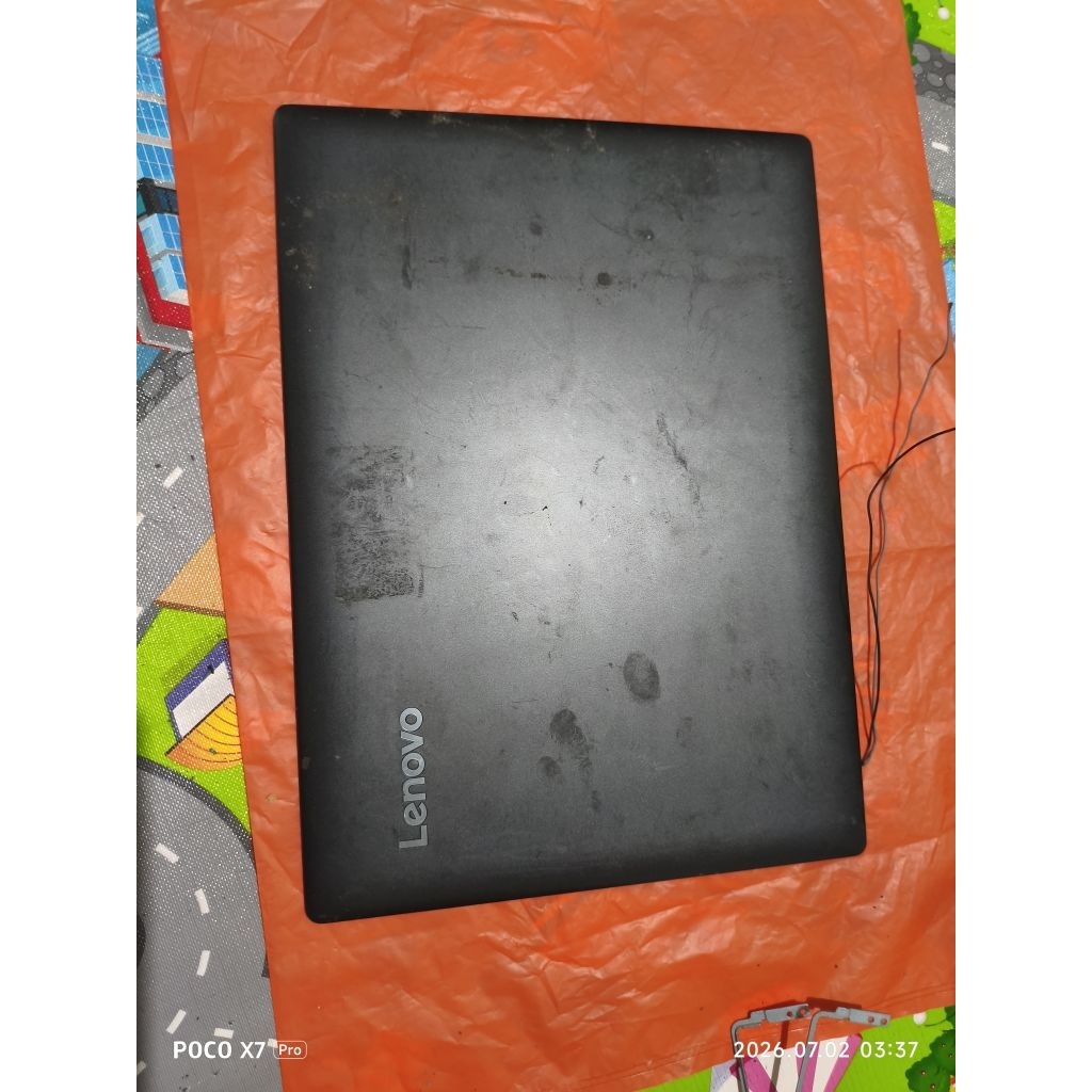 frame lcd belakang laptop Lenovo Ideapad 330 320 ori