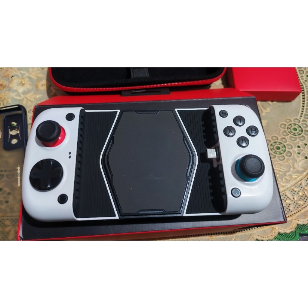 GAMESIR X3 TYPE-C COOLED GAME MOBILE CONTROLER
