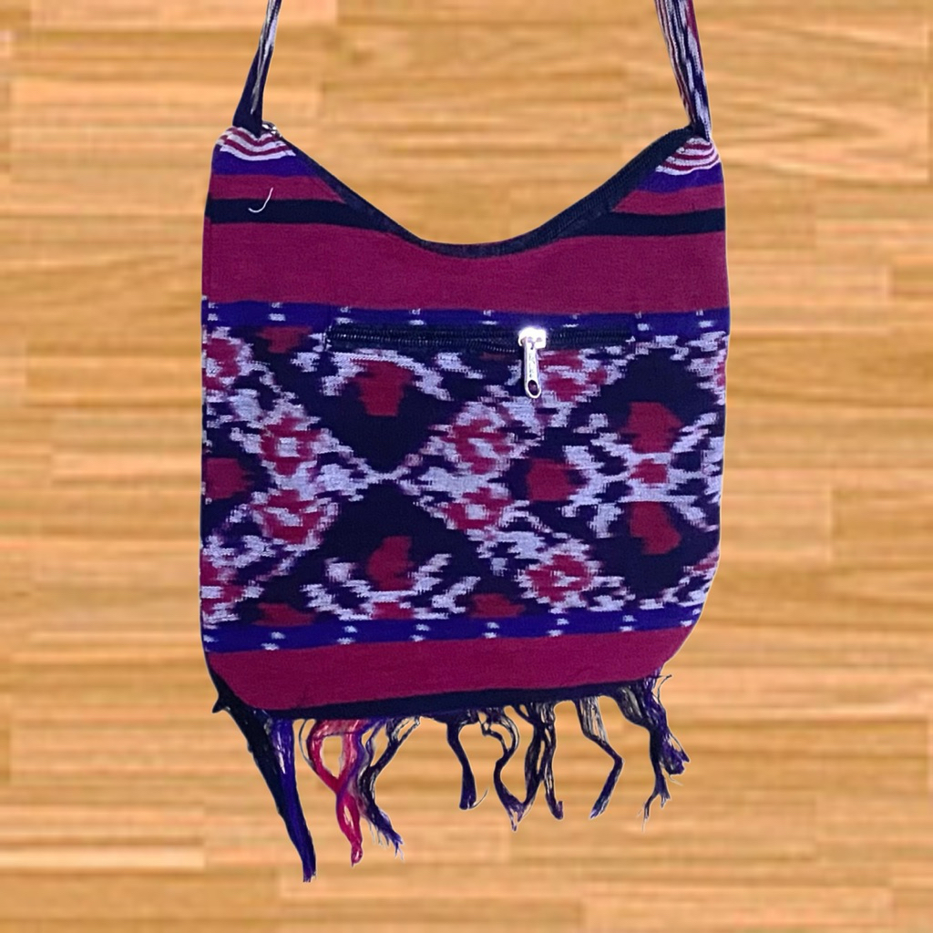 Tas Kecil Selempang Tenun Motif Etnik Toraja Ukuran Simpel