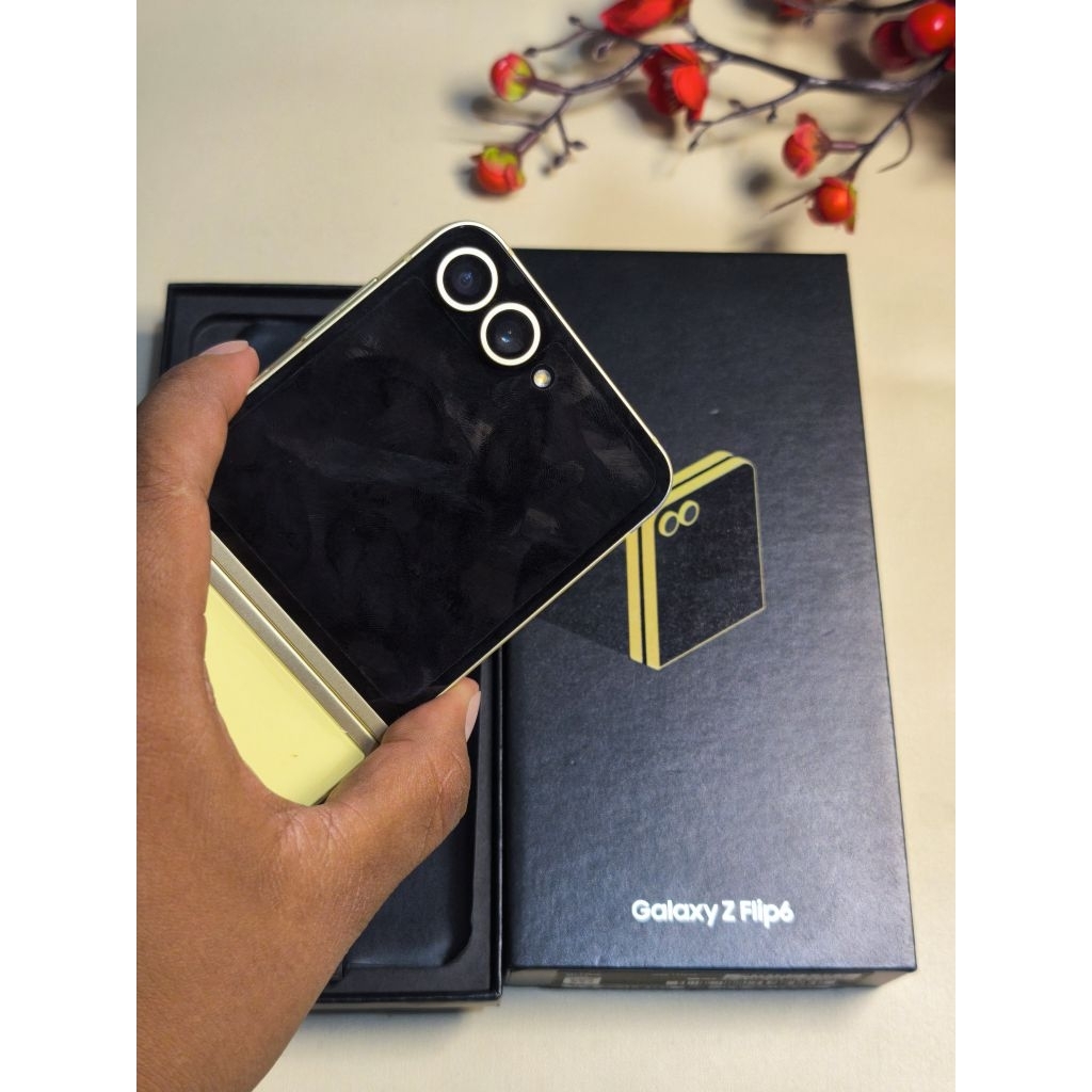 Samsung Z Flip 6 12/512 YELLOW second Pemakaian terawat
