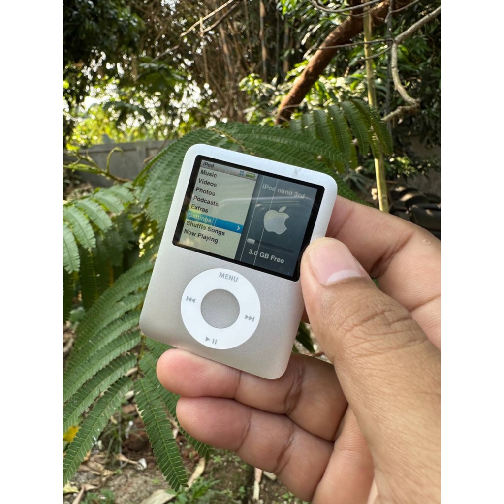 iPod Nano 3rd gen 4GB Silver