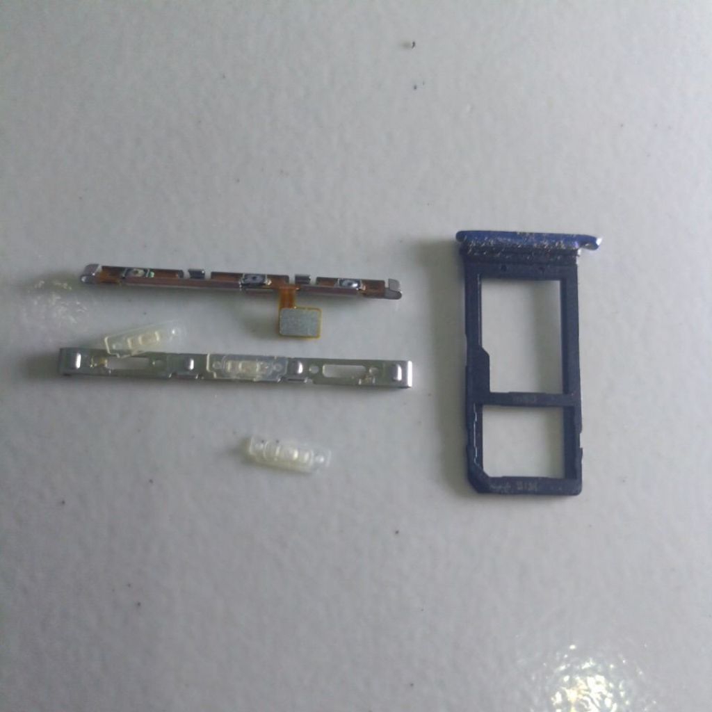 SIM Tray & Flexibel on/off & volume HTC U11 original copotan