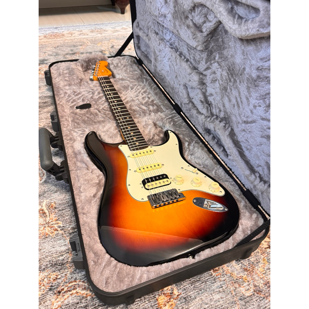 Fender american ULTRA HSS Stratocaster ultraburst