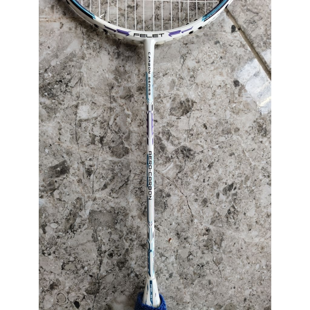 Raket Felet Aero carbon snow white 4u original badminton second