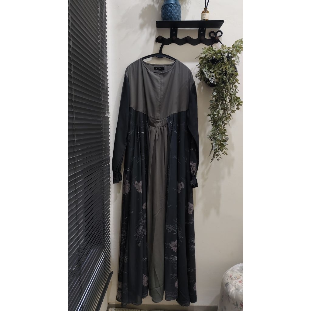 Preloved Dress Naqa.id