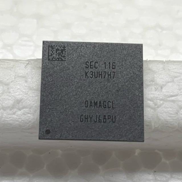 IC RAM SEC116 K3UH7H7 NEW