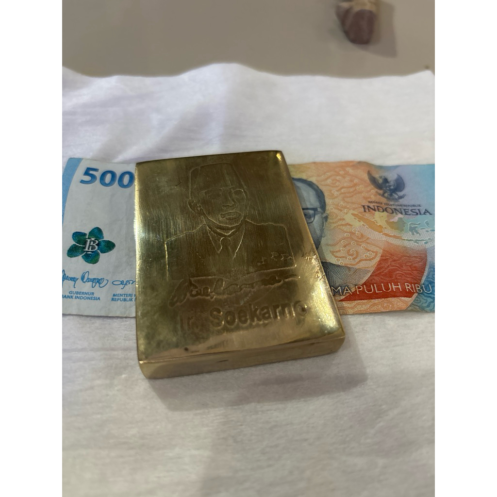 LM IR. SOEKARNO 999,9% PLATTINUM 99,99% JM JHONSON MATTHEW Produk Langka
