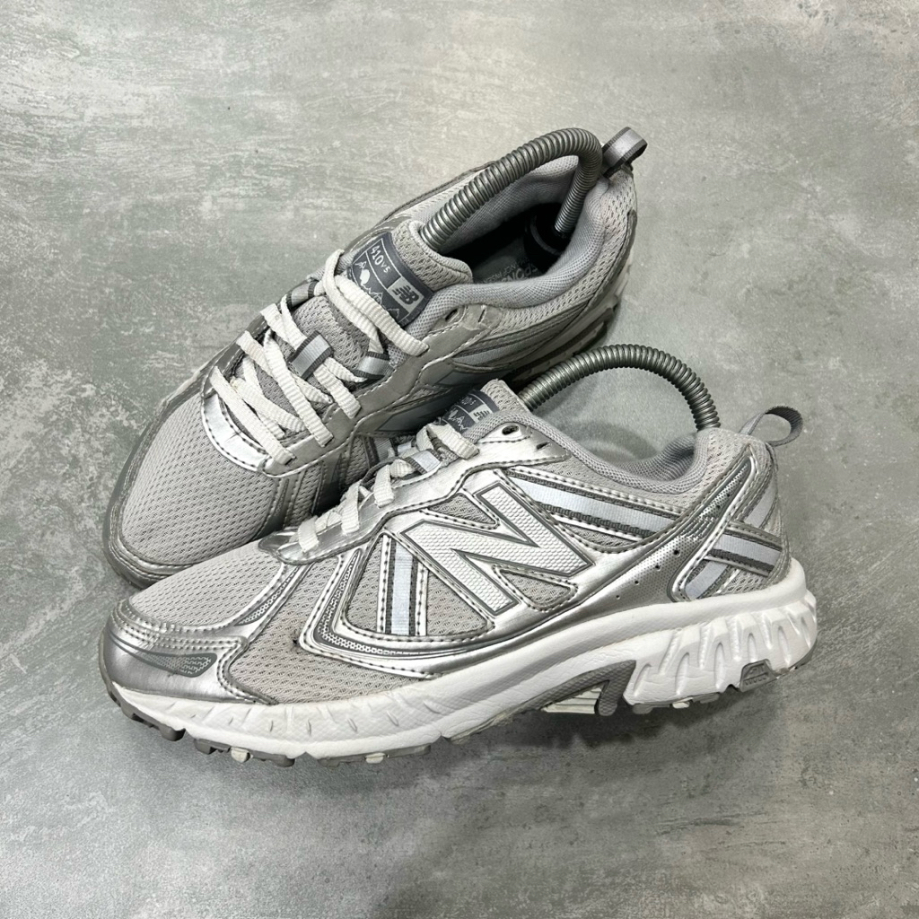 New Balance 410v5 Silver