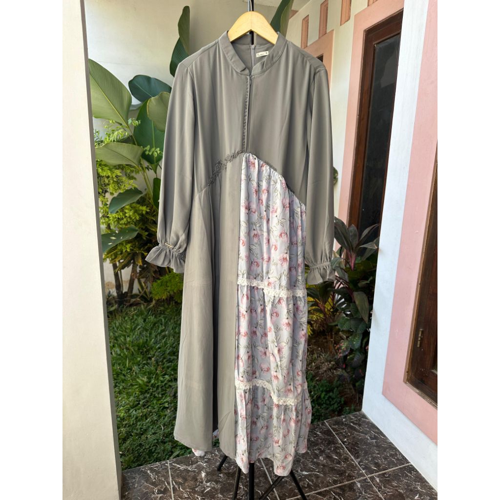 luna hijab kemayu size XL preloved