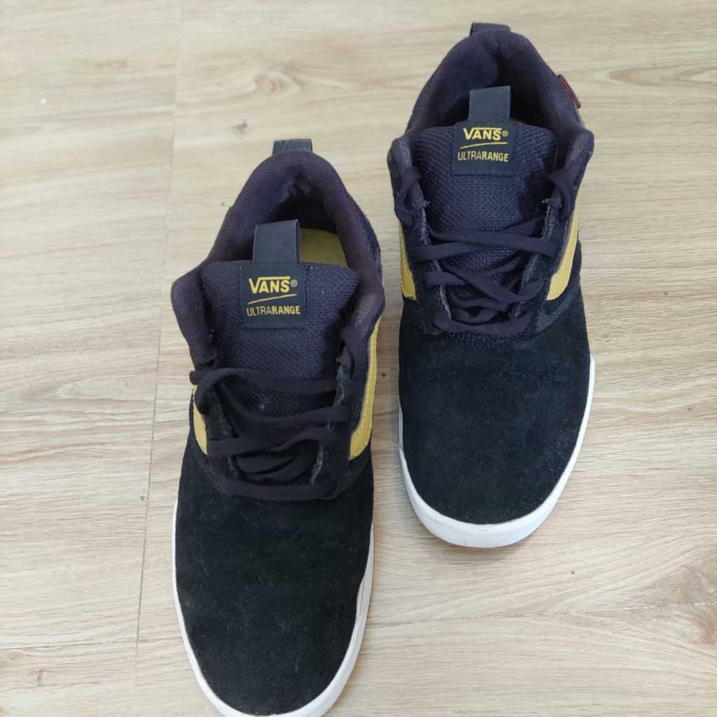 Sepatu Sneakers Vans Ultrarange High Cut Hitam Kuning Putih Kasual Unisex
